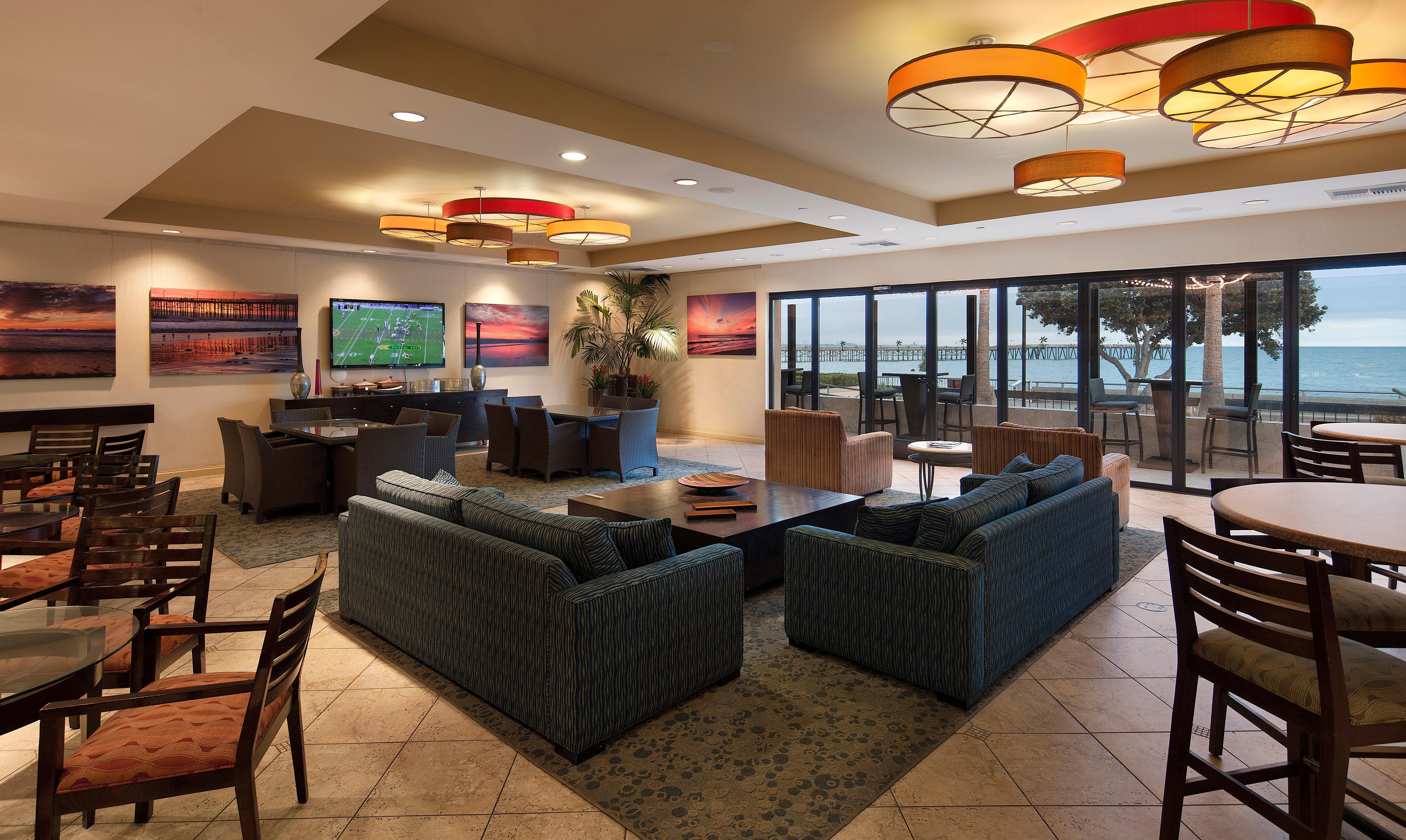 Crowne Plaza Ventura Beach By Ihg Eksteriør billede