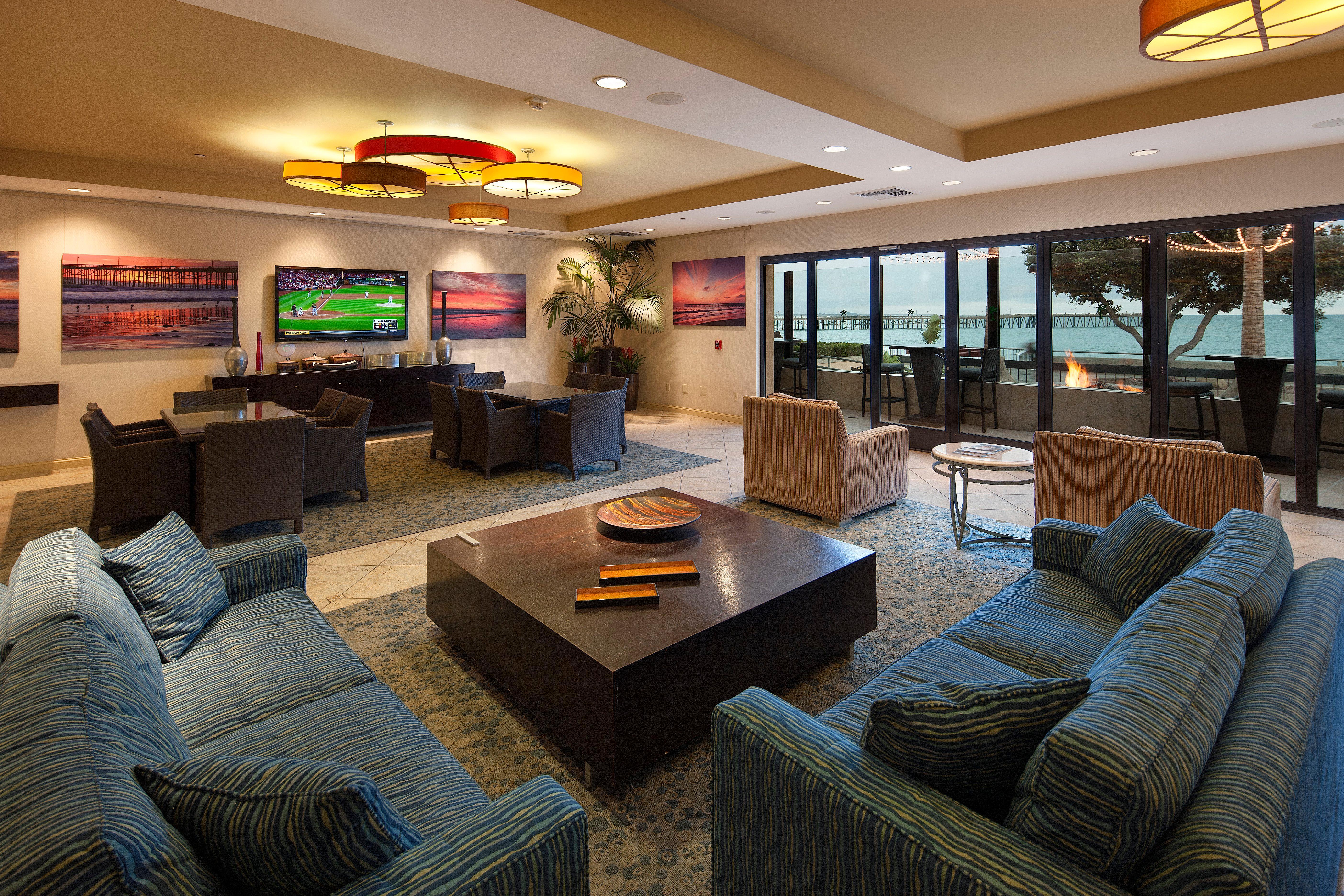 Crowne Plaza Ventura Beach By Ihg Eksteriør billede
