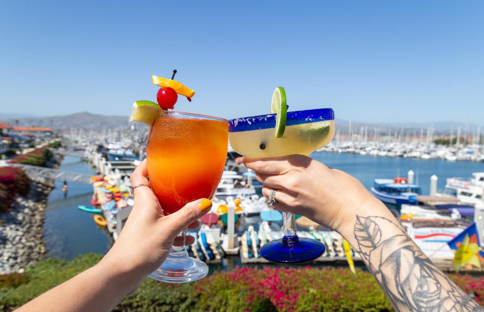 Crowne Plaza Ventura Beach By Ihg Eksteriør billede